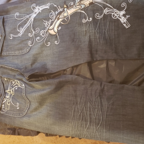 ARTFUL  DOGGER - Picture 5 of 5